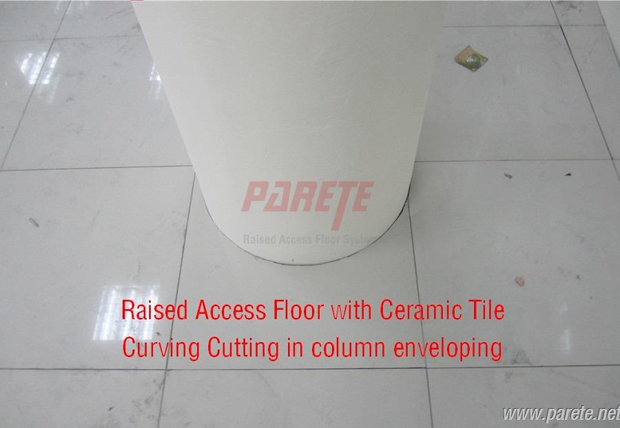 Porcelain raised flooring panels 